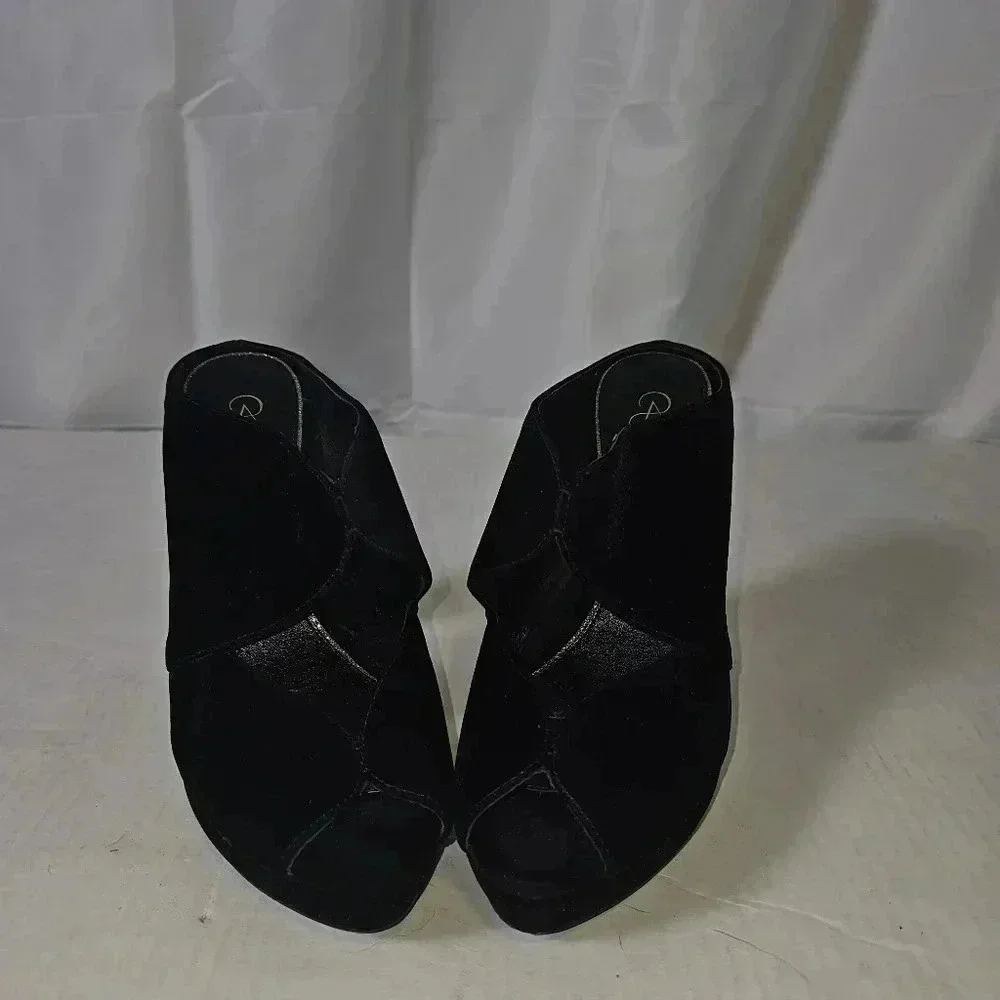 Adrianna Papell Garret Mules Black Velvet Womens SZ 10